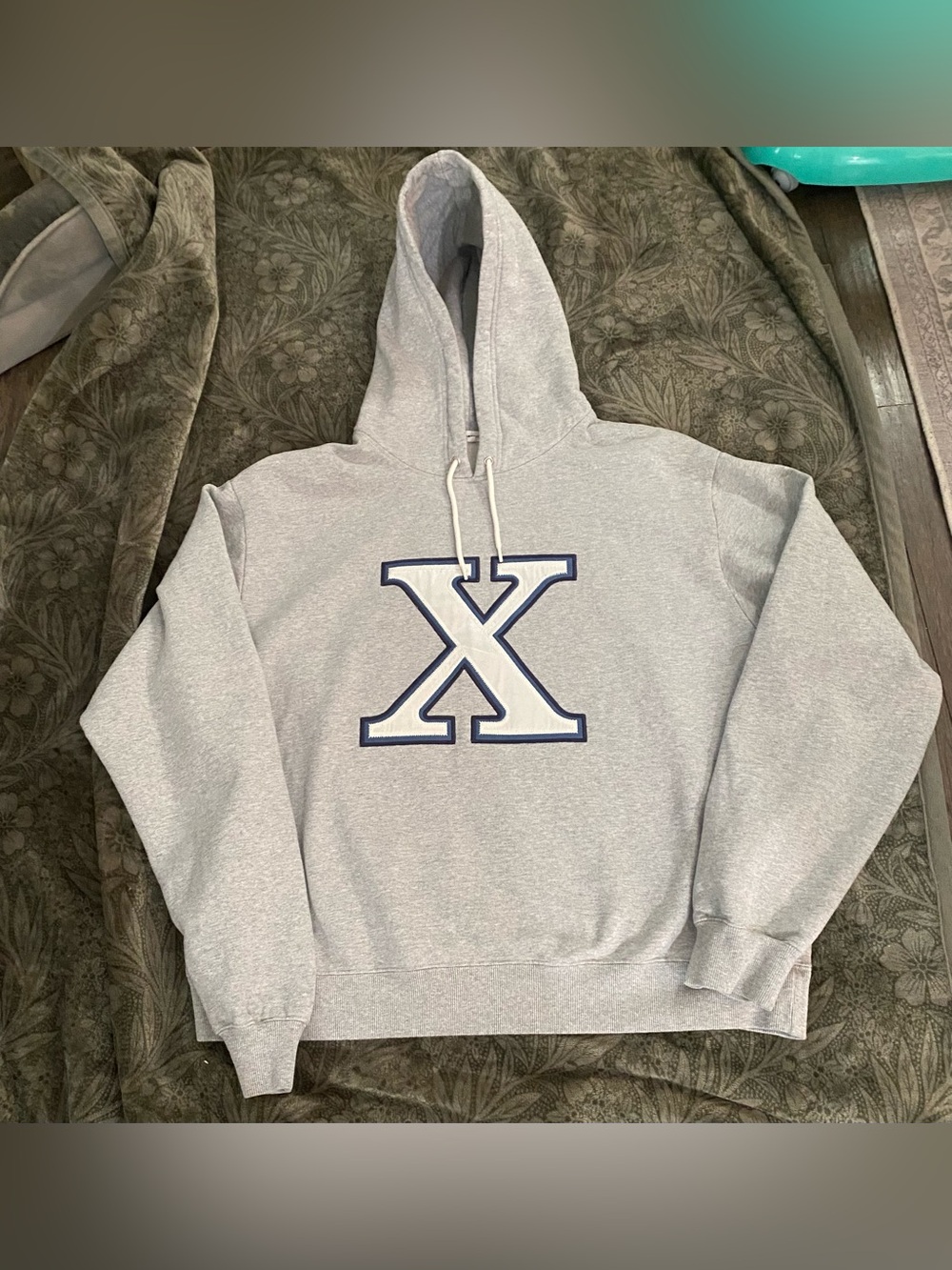 Women’s Good American hoodie size XL (4)